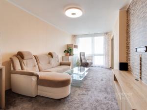 Pronájem bytu 2+1, Praha - Černý Most, Cíglerova, 60 m2