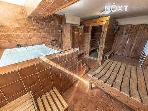Pronájem rodinného domu, Statenice, Za cihelnou, 350 m2