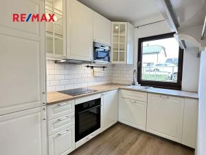 Pronájem rodinného domu, Králův Dvůr, Větrná, 80 m2