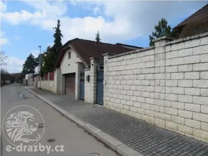 Dražba rodinného domu, Praha - Točná, Na Stráňkách, 166 m2