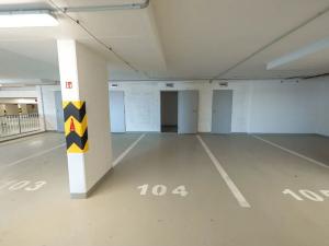 Pronájem bytu 2+kk, Praha - Hlubočepy, Fabiánové, 48 m2