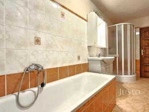 Prodej rodinného domu, Boudy, 440 m2