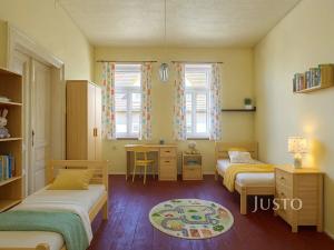 Prodej rodinného domu, Písek, Kocínova, 300 m2