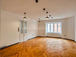 Pronájem obchodního prostoru, Třebíč, Hasskova, 127 m2