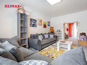 Prodej vícegeneračního domu, České Velenice, Komenského, 247 m2