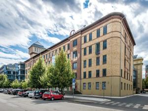 Pronájem kanceláře, Praha - Holešovice, Jankovcova, 237 m2