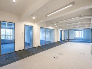 Pronájem kanceláře, Praha - Holešovice, Jankovcova, 237 m2