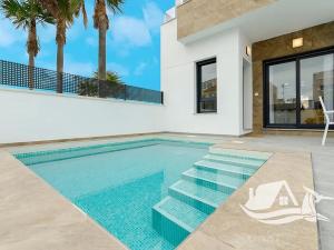 Prodej vily, Torrevieja, Španělsko, 95 m2