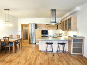 Pronájem bytu 2+kk, Benešov, Dukelská, 63 m2