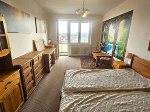 Pronájem bytu 2+1, Praha - Vršovice, náměstí Svatopluka Čecha, 55 m2