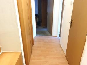 Pronájem bytu 2+1, Praha - Vršovice, náměstí Svatopluka Čecha, 55 m2