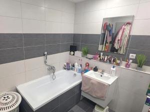 Prodej bytu 3+1, Most, Šeříková, 68 m2