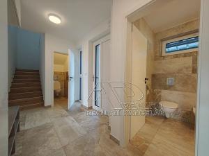 Pronájem rodinného domu, Roudné, 150 m2