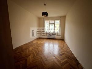 Pronájem bytu 1+kk, Praha - Vinohrady, Londýnská, 28 m2