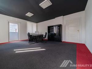 Pronájem kanceláře, Otrokovice, Dr. E. Beneše, 131 m2