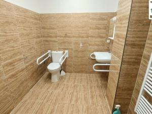 Pronájem bytu 2+kk, Cheb, Dragounská, 39 m2