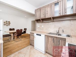 Pronájem bytu 3+1, Praha - Vinohrady, Slavíkova, 82 m2