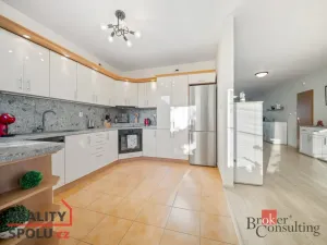 Prodej rodinného domu, Hradec Králové - Roudnička, Horní, 210 m2