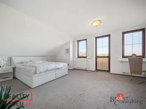 Prodej rodinného domu, Hradec Králové - Roudnička, Horní, 210 m2