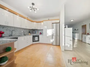 Prodej rodinného domu, Hradec Králové - Roudnička, Horní, 210 m2