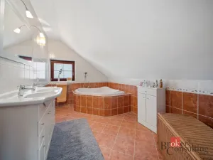 Prodej rodinného domu, Hradec Králové - Roudnička, Horní, 210 m2