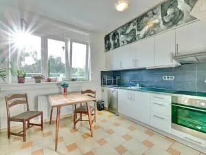 Prodej bytu 2+1, Praha - Dejvice, Mydlářka, 62 m2