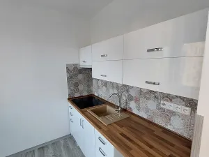 Pronájem bytu 2+1, Kopřivnice, 17. listopadu, 46 m2