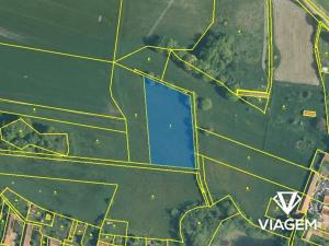 Prodej podílu pole, Březí, 2364 m2