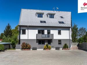 Prodej činžovního domu, Břežany II, 804 m2