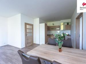 Prodej činžovního domu, Břežany II, 804 m2