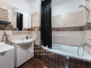 Pronájem bytu 3+1, Pardubice, V Ráji, 90 m2