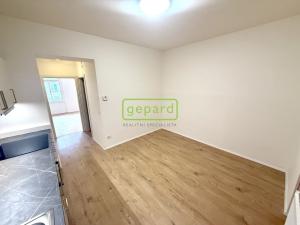 Pronájem bytu 2+kk, Praha - Žižkov, Vlkova, 35 m2