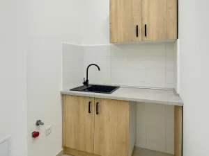 Pronájem kanceláře, Třinec, nám. Svobody, 61 m2