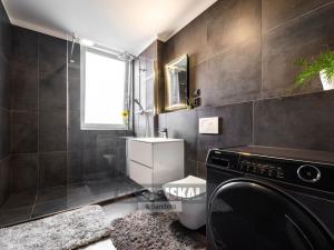 Pronájem bytu 2+kk, Hluboká nad Vltavou, U Parku, 69 m2