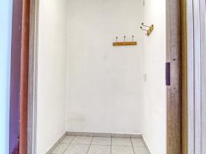 Pronájem skladu, Hradec Králové - Kukleny, Kudrnova, 300 m2