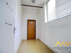 Pronájem skladu, Hradec Králové - Kukleny, Kudrnova, 300 m2