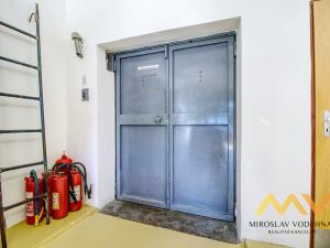 Pronájem skladu, Hradec Králové - Kukleny, Kudrnova, 300 m2