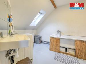 Prodej rodinného domu, Cebiv, 360 m2