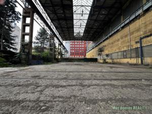 Pronájem komerčního pozemku, Praha - Vysočany, Lisabonská, 1900 m2