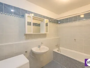 Prodej bytu 2+1, Praha, Na Harfě, 95 m2