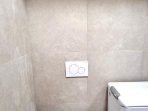 Pronájem bytu 1+kk, Praha, Holandská, 30 m2