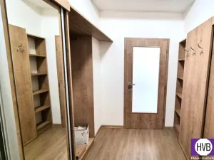 Pronájem bytu 1+kk, Praha, Holandská, 30 m2