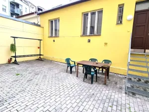 Pronájem bytu 1+kk, Praha, Holandská, 30 m2