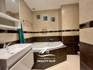 Pronájem bytu 3+1, Ostrava, Podroužkova, 70 m2