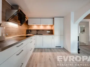 Prodej chalupy, Trhová Kamenice, 197 m2