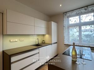 Pronájem bytu 2+kk, Praha, Chaberská, 45 m2