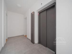 Pronájem bytu 2+kk, Praha, Líbalova, 43 m2