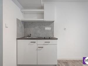 Prodej ubytování, Praha, Husitská, 16 m2
