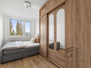 Prodej bytu 3+kk, Praha - Horní Měcholupy, Janovská, 63 m2