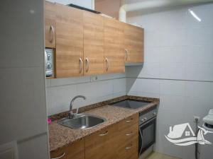 Prodej vícegeneračního domu, Los Alcázares, Španělsko, Calle Alicante, 1300 m2